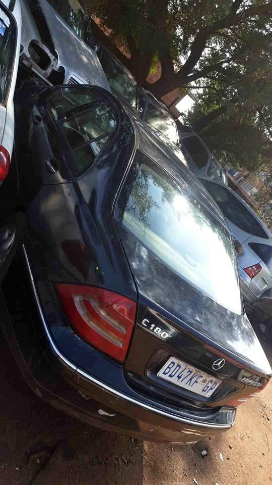 MERCEDES BENZ MANUAL W203 M271 STRIPPING FOR SPARES