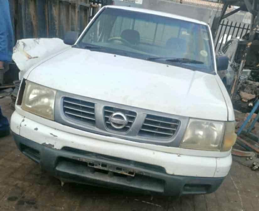 NISSAN HARDBODY KA20 STRIPPING FOR SPARES